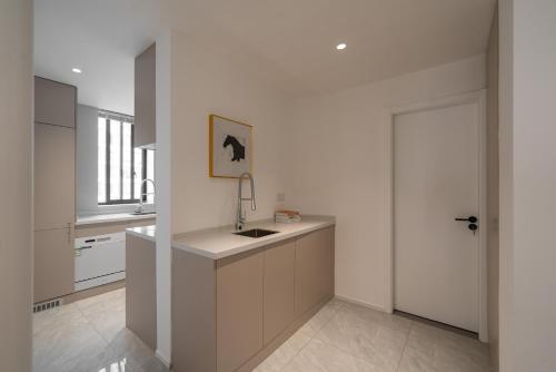 Book and Bed - Xujiahui - 주방