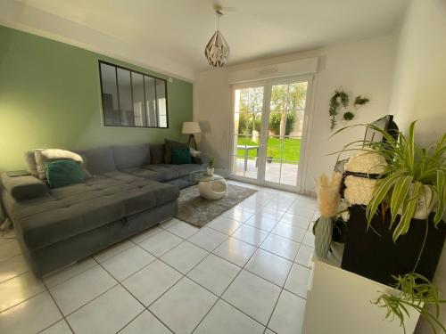 Maison de 100m2 avec jardin aux portes de Caen in Іфс
