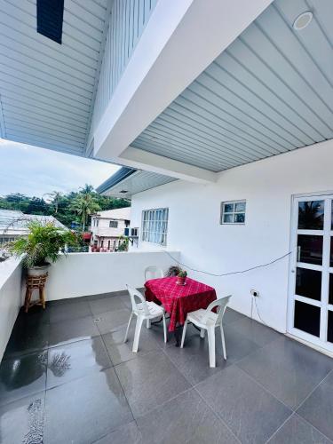 Calel Guest House in Palompon