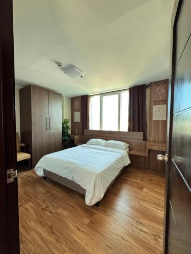 2-3Bedroom Unit at The Padgett Place Condominium, Tabok (photo 8)