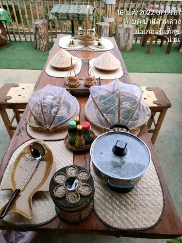 มานอนดอยโฮมสเตย์ in Santi Suk