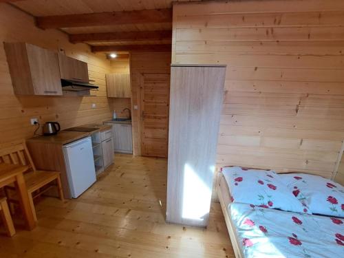 2 bedrooms, 3 beds