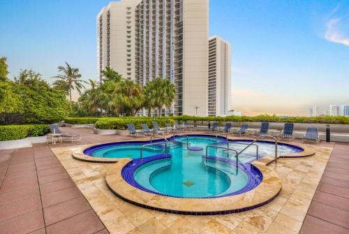 DoubleTree by Hilton Grand Hotel Biscayne Bay - 온수 욕조
