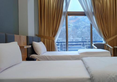 Leading Continental Hotel - Muzaffarabad AJK in Muzaffarabad