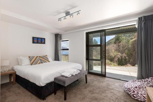Closeburn LakeView House - main image