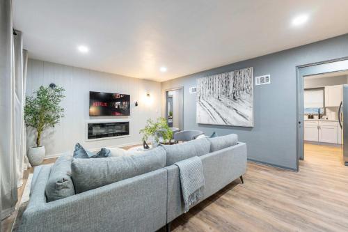 Pool Table and Fireplace by LCP Collection Pool Table and Fireplace by LCP Collection