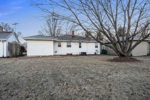 Pool Table and Fireplace by LCP Collection Pool Table and Fireplace by LCP Collection