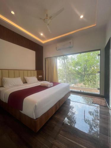 2 king beds