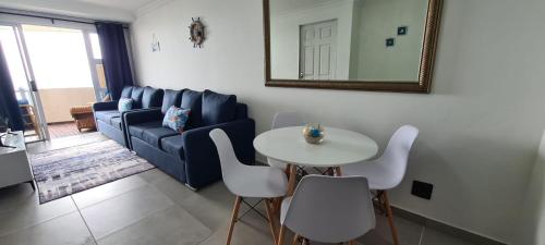 Westbrook Blue Largo 33 in Westbrook