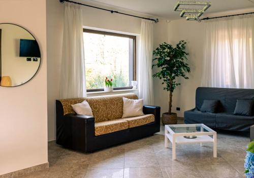 VILLA Vigne Vecchie in Телесе