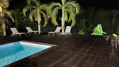 Secret River - Spacieuse villa de 5 chambres, 3 salle de bain, Piscine, spa avec plus de 400 ml de R in ซานต์ โรเซ