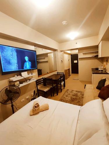 1214 Tower 4 Avida Atria Iloilo Comfy Cozy Central Studio Unit in La Paz