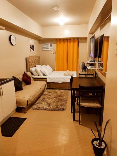 1214 Tower 4 Avida Atria Iloilo Comfy Cozy Central Studio Unit in La Paz