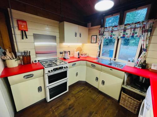 Tin tabernacle perfect for group getaways in Chale