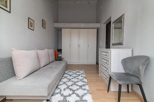 Apartment image 10