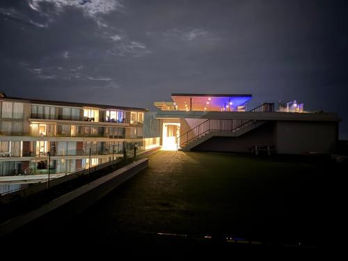 Sibaya's Cozy Apartment in Oceans Dune in Umdloti