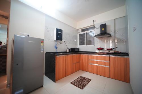 2BHK Fully Furnished Apartment by The Signature Stays in Magarpatta City