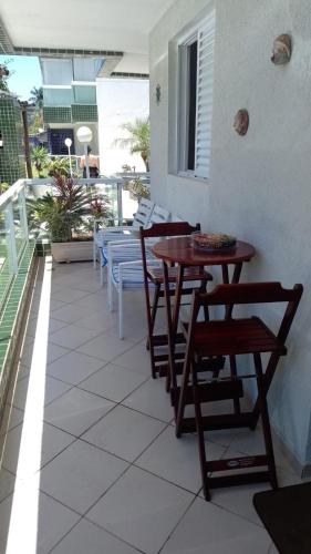 Apartamento completo a 50 mt da Praia da Enseada in Bertioga Apartamento completo a 50 mt da Praia da Enseada in Bertioga