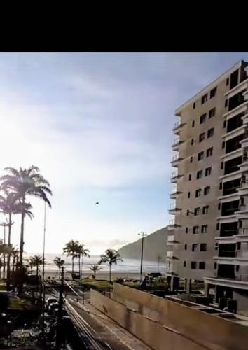 Apartamento completo a 50 mt da Praia da Enseada in Bertioga Apartamento completo a 50 mt da Praia da Enseada in Bertioga