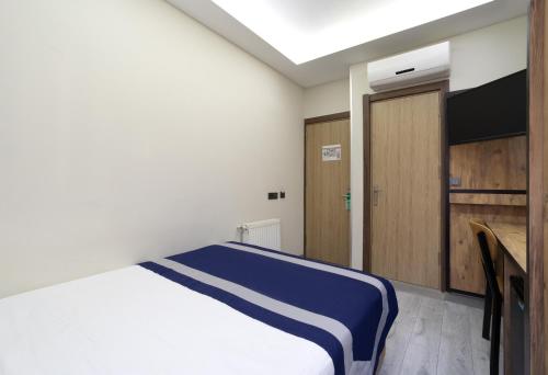 Vizyon Hotel Room Type - Budget Double Room - Basement Floor