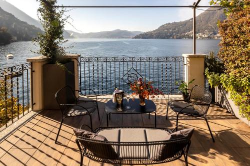Camera doppia, vista sul lago