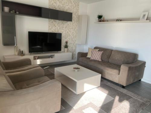 Panamera Oasis Residence