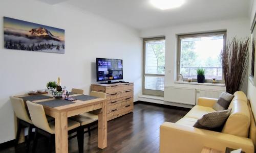 Exterior view, Mountain Apartment Resident - relax s wellness, terasou a soukromou garazi in Harrachov