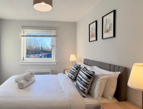 Chic & Cozy 2-Bed Flat in Glasgow - Free Parking, Glasgow (Foto 10)