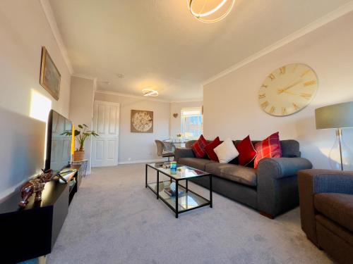 Chic & Cozy 2-Bed Flat in Glasgow - Free Parking, Glasgow (Foto 3)