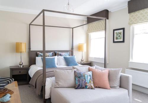 Bespoke Central Town House, Bath