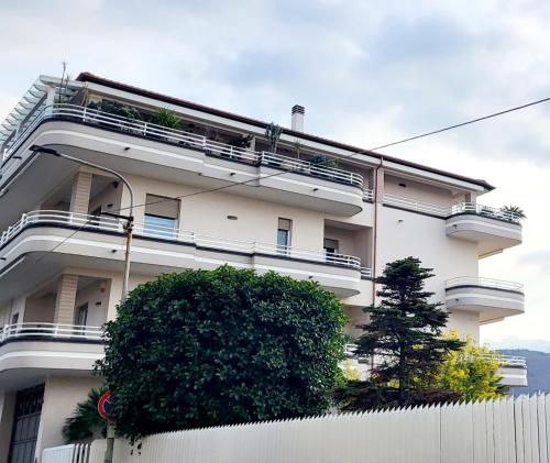 ทัศนียภาพภายนอกโรงแรม, Mo' Mo' House in เซนต์ อันโตนิโอ อบาเท