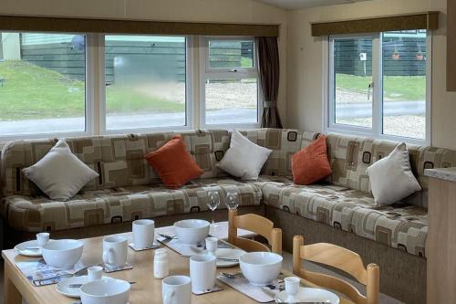 Slaley Forest - Caravan - Sleeps 6 - Pets Allowed in Slaley