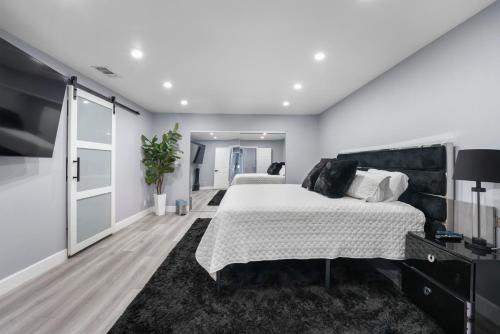 Spacious 4-bedroom Glendora Super House in Glendora