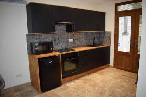Kitchen, Modern 2 Bed Bungalow situated in Rives Villereal in Villereal