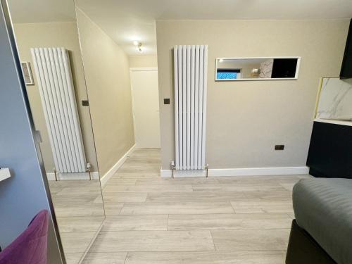 Stylish Studio minutes away from Wembley, London (photo 8)
