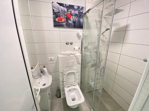 Apartment image 4