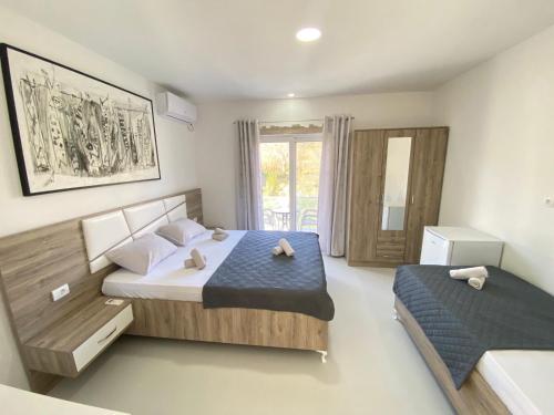 Apartment image 8