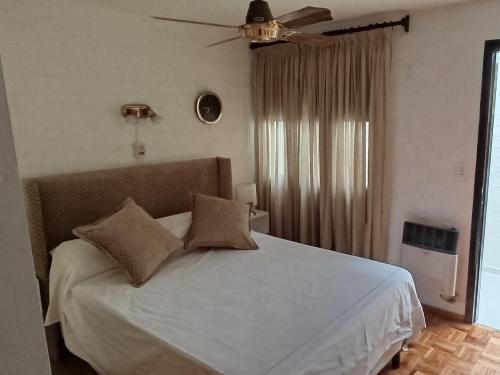 One-Bedroom Apartment image 1