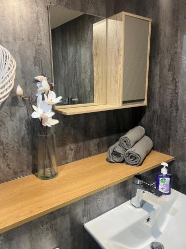 1 Bed in the Heart of Leeds 1 Bed in the Heart of Leeds