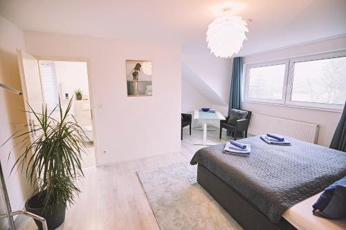 Bildstein's "Kathmandu" Bildstein's "Kathmandu"