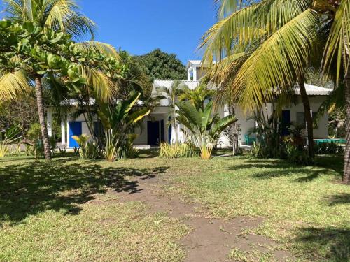 Casa Santorini - Lindo Jardin con Piscina in El Cebollito