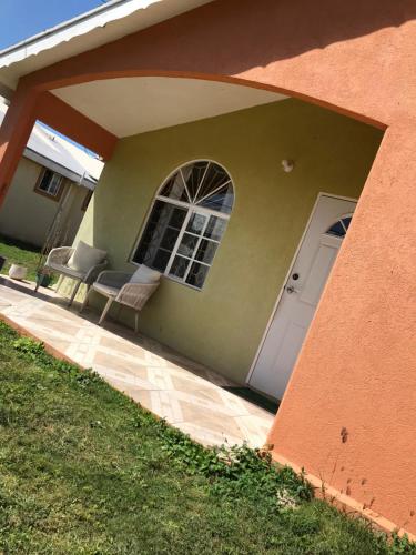 Quiet 2 bedroom 2 bathroom Home in Falmouth, Jamaica Parish of Trelawny in Corral Spring