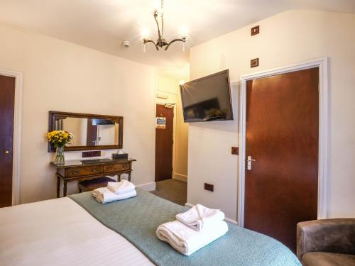 645954524 The Black Boy Inn