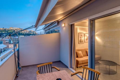 IVY Apartments in the Heart of Athens 2