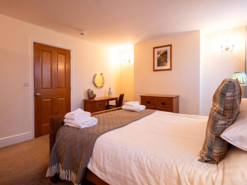 645966756 The Black Boy Inn