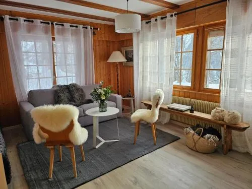 Chalet Alpin vue Dent Blanche in La Forclaz, Schweiz