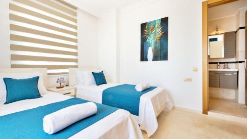 Three-Bedroom Villa image 10