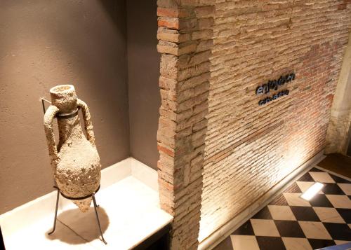 Enjoybcn Colon Apartments