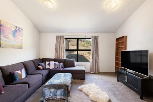 Closeburn LakeView House - image 3