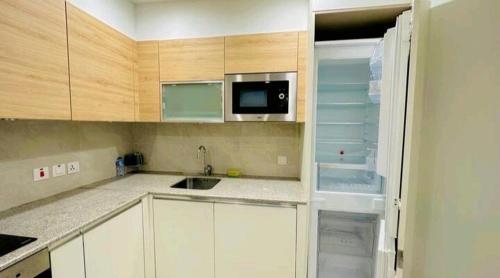Luxury One Bed Apartment Goldcrest Grand Mall and Residency DHA LHR - image 9